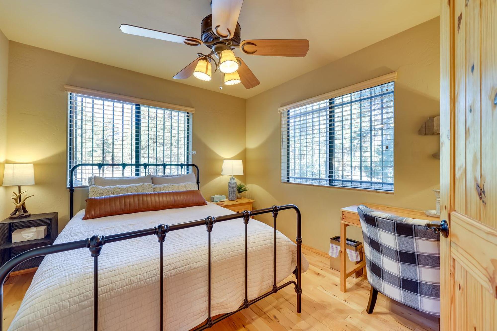 Dog-Friendly Nutrioso Cabin With Wraparound Porch! Bagian luar foto
