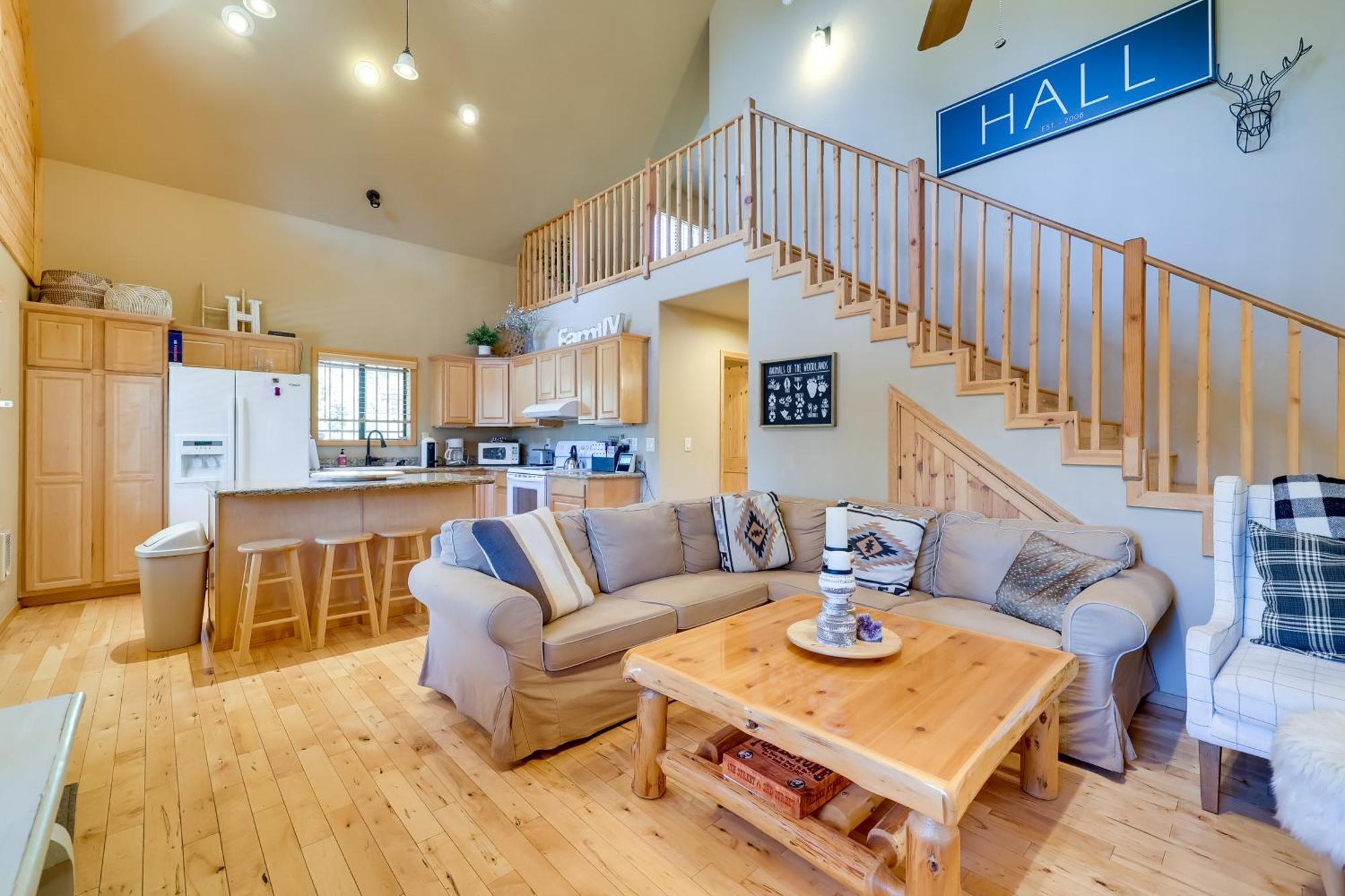 Dog-Friendly Nutrioso Cabin With Wraparound Porch! Bagian luar foto
